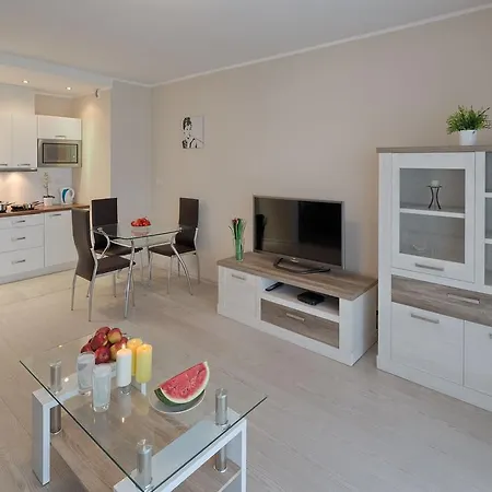 Ochota Aparthotel 3*