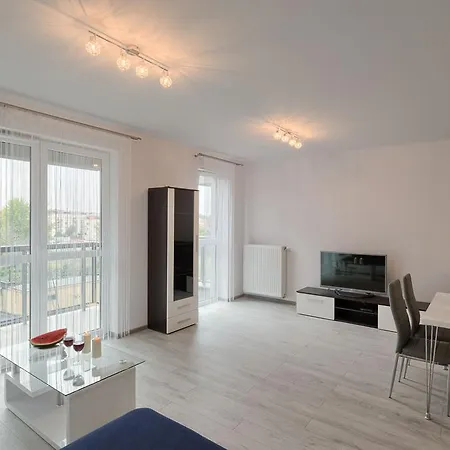 Ochota Aparthotel 3*