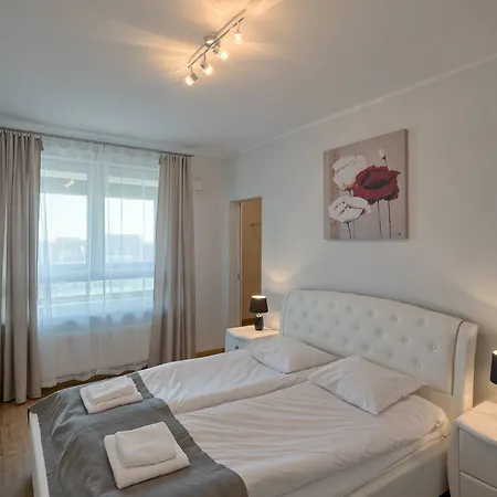 Ochota Aparthotel 3*